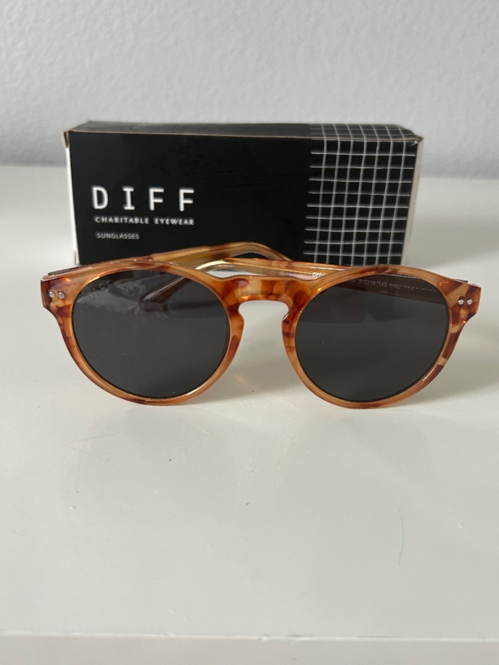Authentic DIFF Dean Polarized Sunglasses